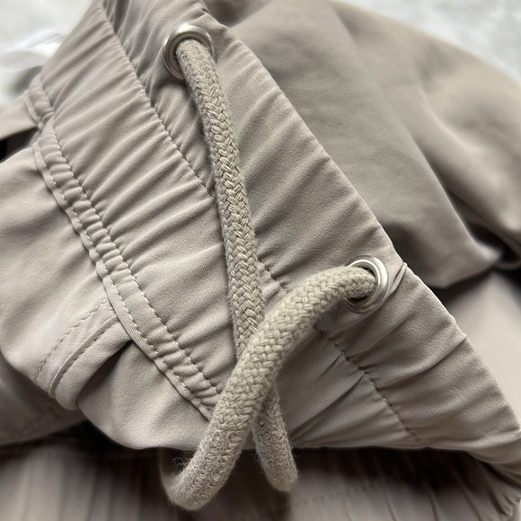 James Perse Taupe Nylon Wide Leg Pull On Pant size 2/M - Picture 10 of 10